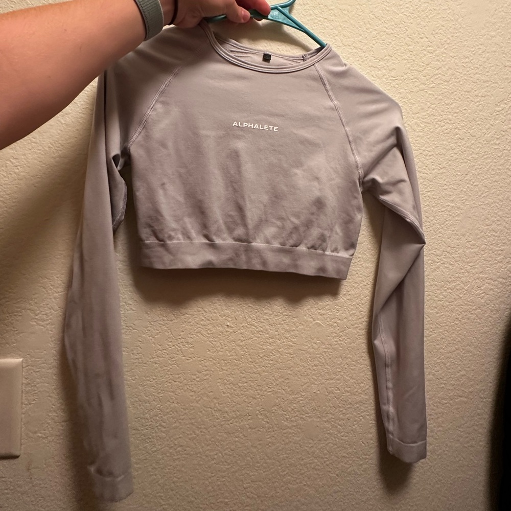 Long sleeve crop top